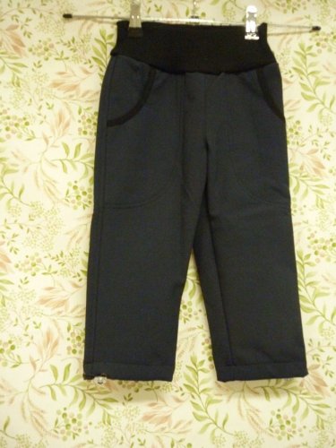 Zimní softshellové kalhoty černé - Velikost: 134, Materiál: 100% polyester